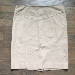 Tan Banana Republic pencil skirt